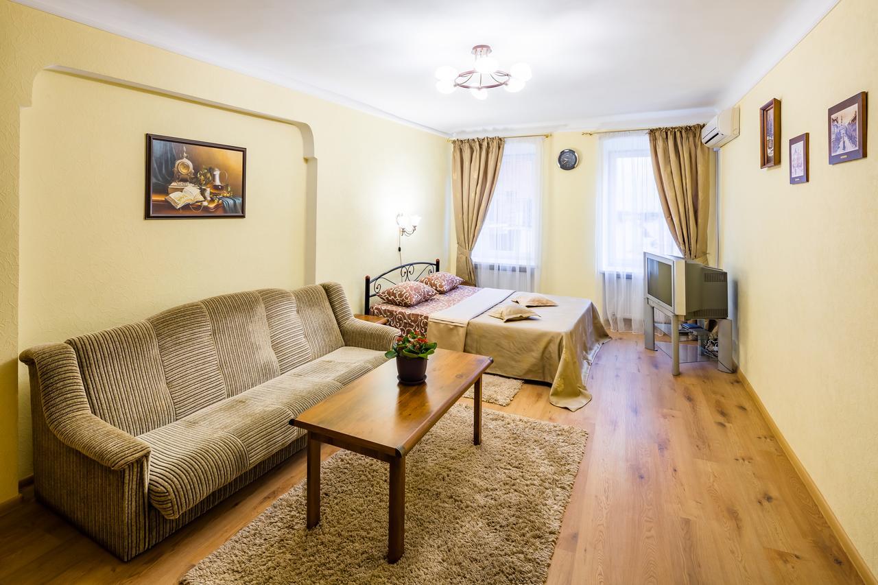 Apartment Krakivska 15 Lviv Exterior photo